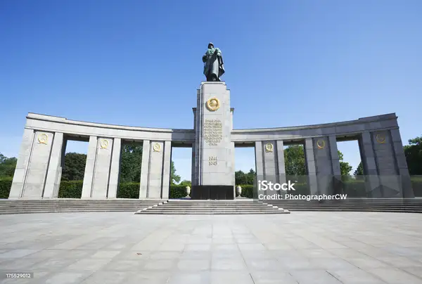 德意志民主共和国军事影像档案——冷战时期